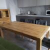 Дерев'яний кухонний стіл